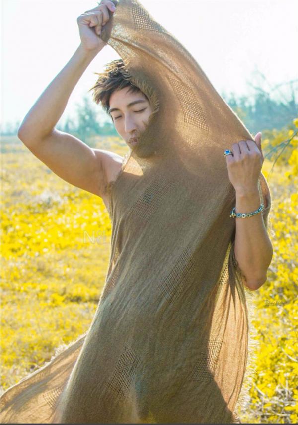 Whoseman-4-明星教練男丁格爾-芬達-全裸非全見寫真書